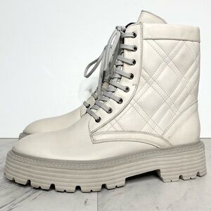 La Canadienne Yasmine Bone Quilted Leather Lace Up Boot 40 9.5